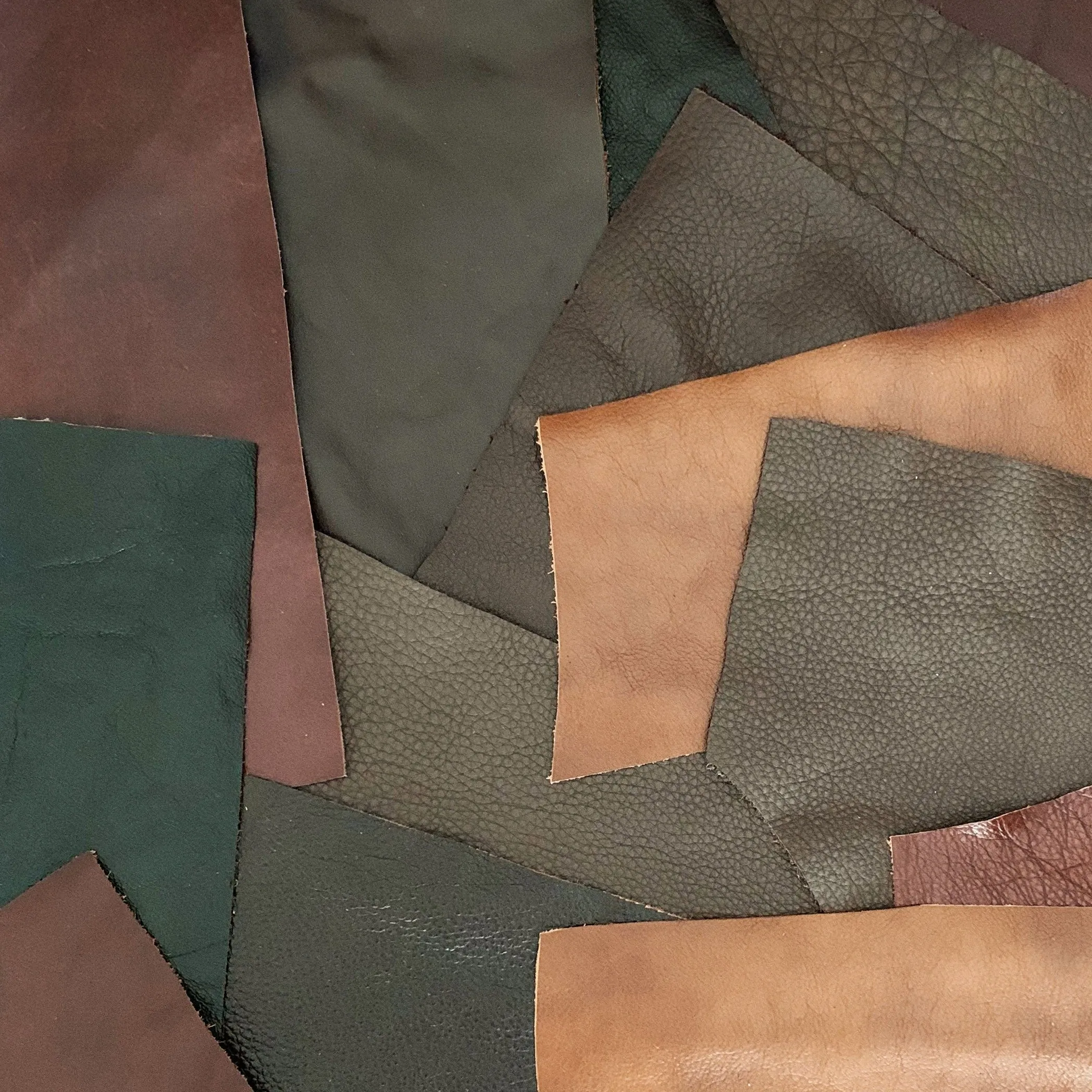 Brown Leather Pieces - 1 Pound Bag of Scraps & Remnants - for Crafts, Art, DIY Projects, Jewelry