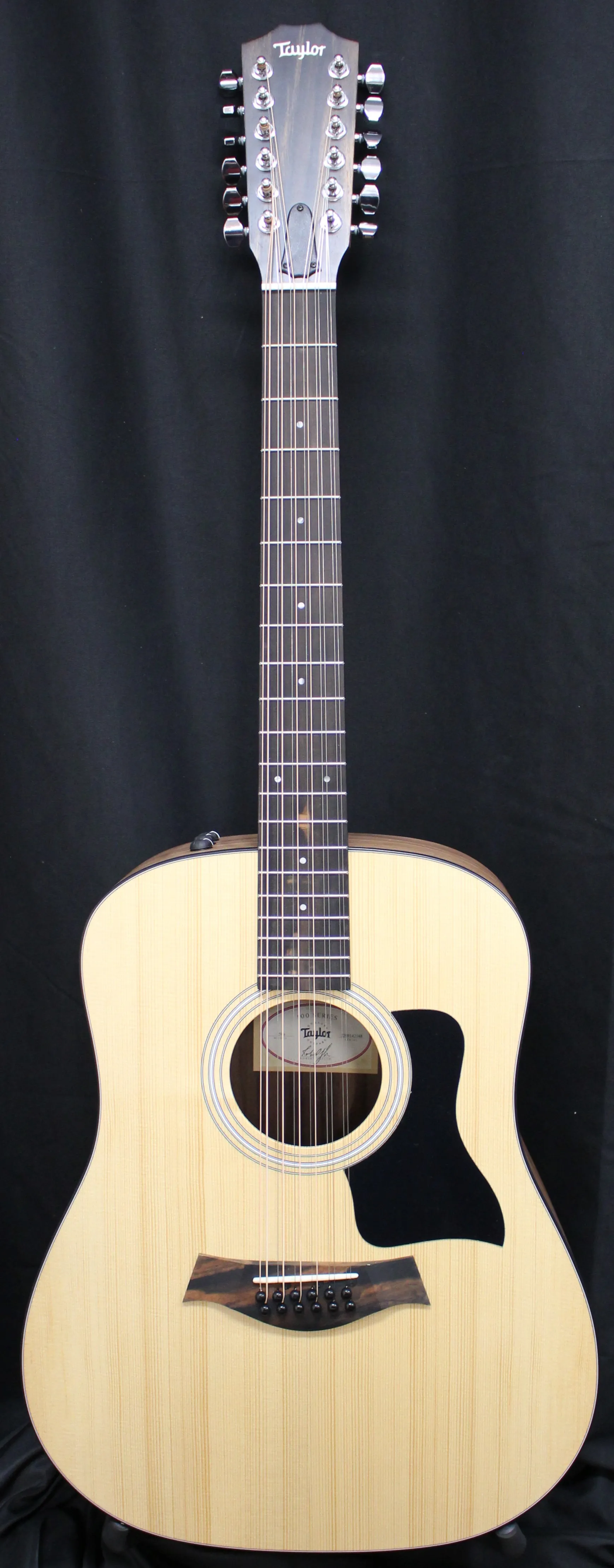 Taylor 150e Dreadnought 12-String Acoustic-Electric Guitar Natural w/Hardbag